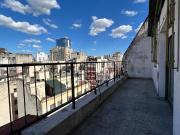Departamento 2 ambientes con balcón terraza de 45m2...