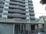 Departamento 2 ambientes en centro de Banfield Este