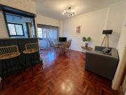 Departamento 2 Ambientes sobre Av Luro con Balcon