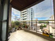 Departamento 2 dormitorios al frente con cochera cubierta