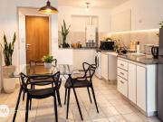 Departamento 2 Dormitorios con vista al río Mendoza 200...