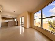 Departamento 2 Dormitorios y Cochera en Alquiler