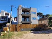 Departamento 3 Amb con patio y Garage A estrenar