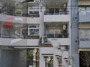 Departamento 3 ambientes al frente con balcón y cochera