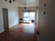 Departamento 3 ambientes c/blacón al frente en venta