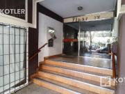 Departamento 3 ambientes con cochera excelente ubicacion