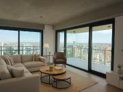 Departamento 3 ambientes en piso alto con suite y...