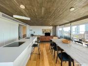 Departamento 3 dormitorios, amenities Av. Rivadavia...