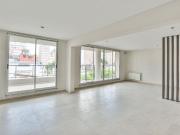 Departamento 3 dormitorios con cochera en venta Pichincha