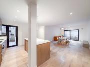 Departamento 3 dormitorios, patio, reciclado, Centro