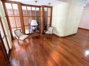 Departamento 4 ambientes con 2 cocheras y baulera en...