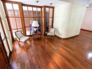 Departamento 4 ambientes con 2 cocheras y baulera en...