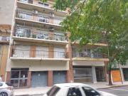 Departamento 4 ambientes con vista a la plaza. Parque...
