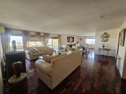 Departamento 4 dormitorios con cochera en B° Cofico Apto...