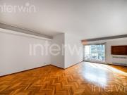 Departamento 5 Ambientes con balcón y cochera Belgrano VENTA