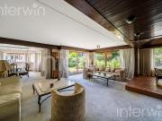 Departamento 5 ambientes tipo casa con jardín Belgrano R...