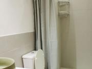 Departamento adyacente a la plaza sarmiento!