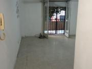 Departamento al frente con balcon en alquiler Monserrat