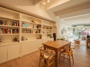 Departamento amplio en excelente estado de dos ambientes...