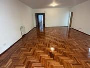 Departamento AMPLIO TOTALMENTE REFACCIONADO !