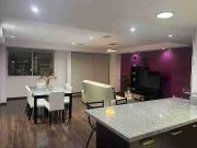 DEPARTAMENTO AMUEBLADO, A UN COSTADO DE GALERÍAS