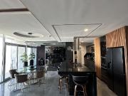 Departamento amueblado y equipado de lujo en tres...