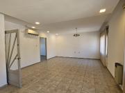 Departamento céntrico en alquiler de 3 habitaciones y...