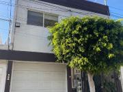 Departamento céntrico en renta, exclusivo para mujeres