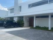 Departamento con 1 habitación en renta en Colonia...