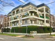 DEPARTAMENTO CON 2 COCHERAS