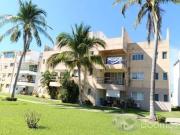 Departamento con alberca y roof garden en venta en Banus...