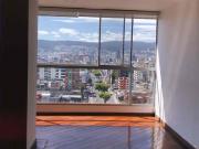 Departamento con balcón en venta en Quito Tenis Bajo