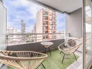 Departamento con balcón y amenities