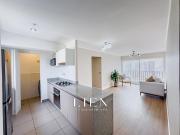 Departamento con balcón y vista externa 1 cochera