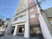 Departamento con cochera en ALQUILER