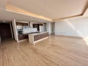 Departamento con cuarto de servicio y 3 recámaras, VENTA...