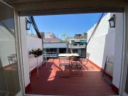 Departamento con muy lindo balcón terraza