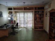 Departamento a reciclar con patio en Recoleta