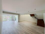 Departamento con Terraza a Pasos del Parque