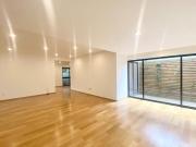 Departamento con terraza en venta en Del Valle Centro