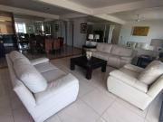 DEPARTAMENTO CON VISTA EN LOMAS DE COSTA AZUL