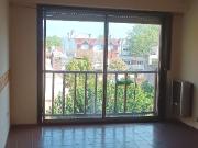 Departamento contrafrente 2 Ambientes con cochera