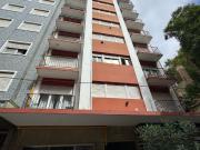 DEPARTAMENTO DE 2 AMB A LA CALLE CON BALCON