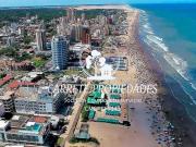 Departamento de 2 amb. amoblado y cochera en venta Villa...