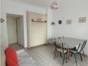 DEPARTAMENTO DE 2 AMBIENTES A LA CALLE CON BALCON...