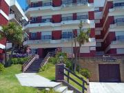 Departamento de 2 ambientes con cochera cubierta Frente...