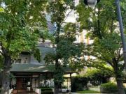 Departamento de 2 ambientes con cochera en alquiler en...