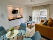 Departamento de 2 ambientes en venta, con balcón a la calle