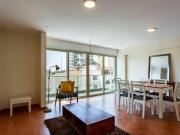 Departamento de 2 dormitorios con balcón y sin amoblar