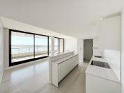 Departamento de 2 dormitorios con cochera, vista al río...